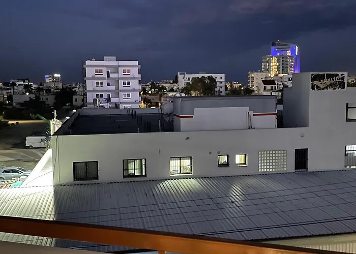 Cyprus Penelope * ラルナカ